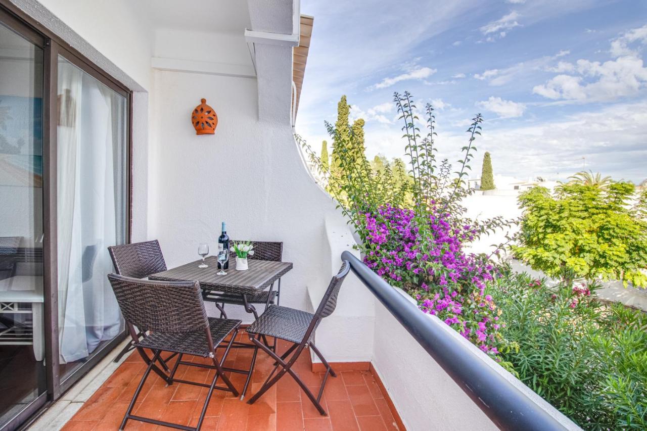 Апартаменти Seaside Retreat With Pool, Ac, And Fast Wi-Fi Албуфейра Екстер'єр фото